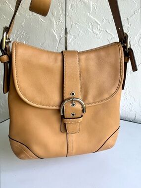 VINTAGE COACH 9480 SOHO CROSSBODY LIGHT TAN  SOFT BUTTERY LEATHER SILVER BUCKLES